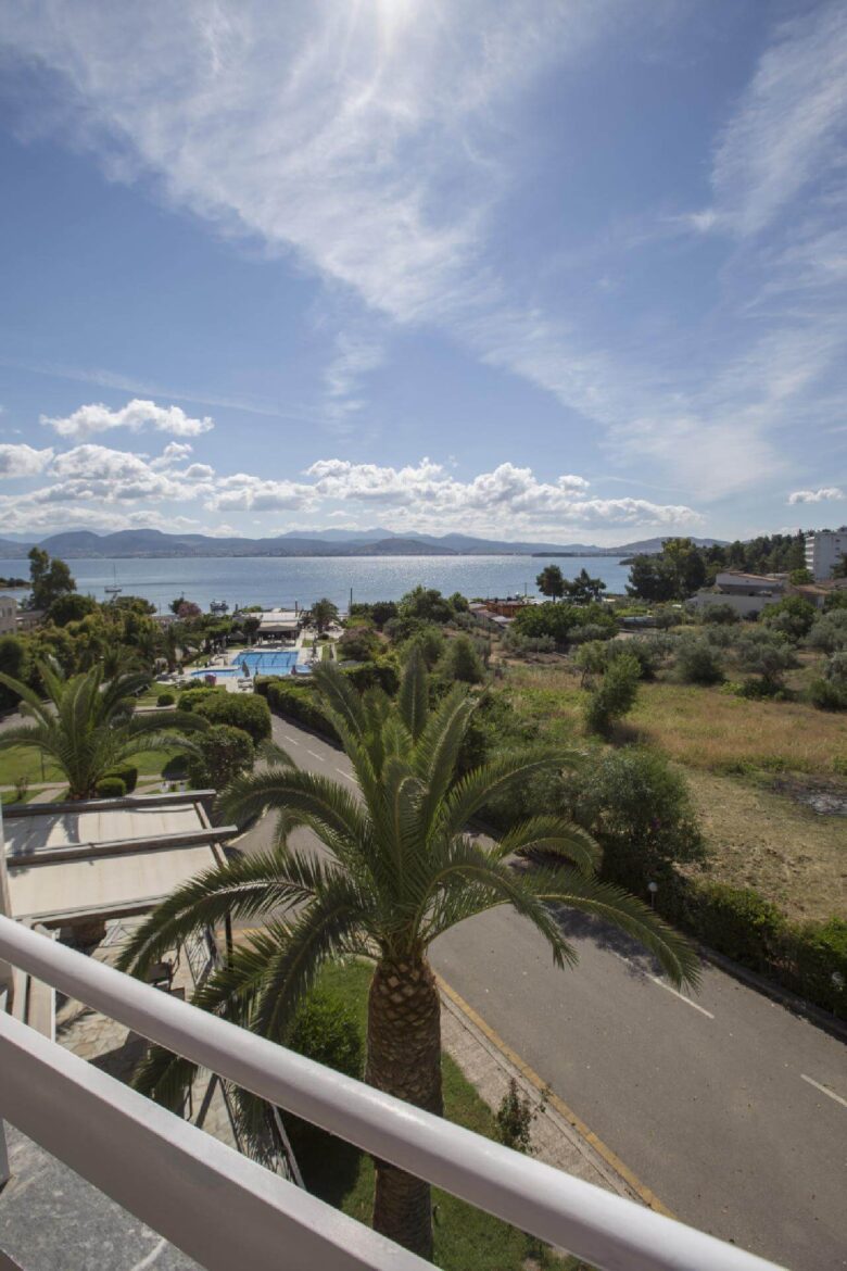 Μπαλκόνι Σουίτας 2ου Όροφου 2 Almira Mare