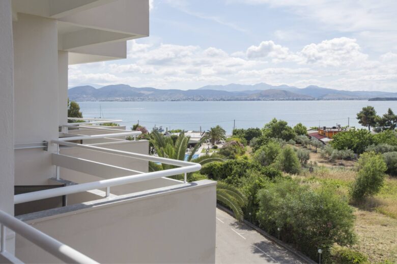 Δίκλινο Δωμάτιο Μπαλκόνι 2 Almira Mare
